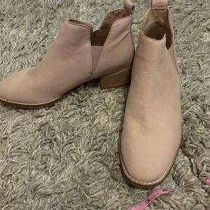 EUC!! Seychelles Women's Ankle Chelsea Booties Light Pink Leather, Sz 6.5